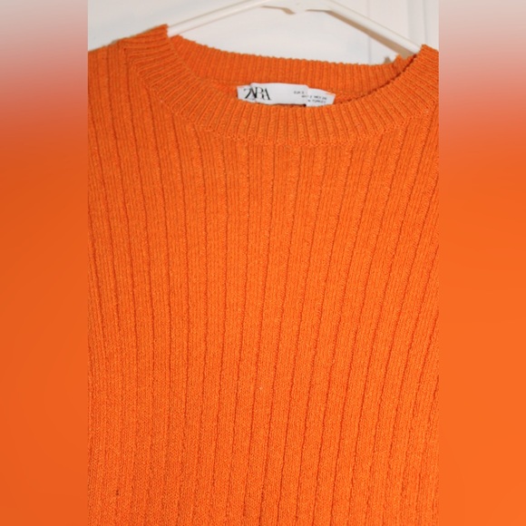 Zara Ribbed Long-Sleeve Cropped Sweater in Bright Orange - Picture 2 of 7